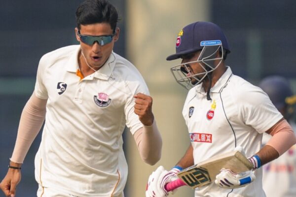 Delhi Cricket Team vs Jammu and Kashmir Cricket Team Match Scorecard